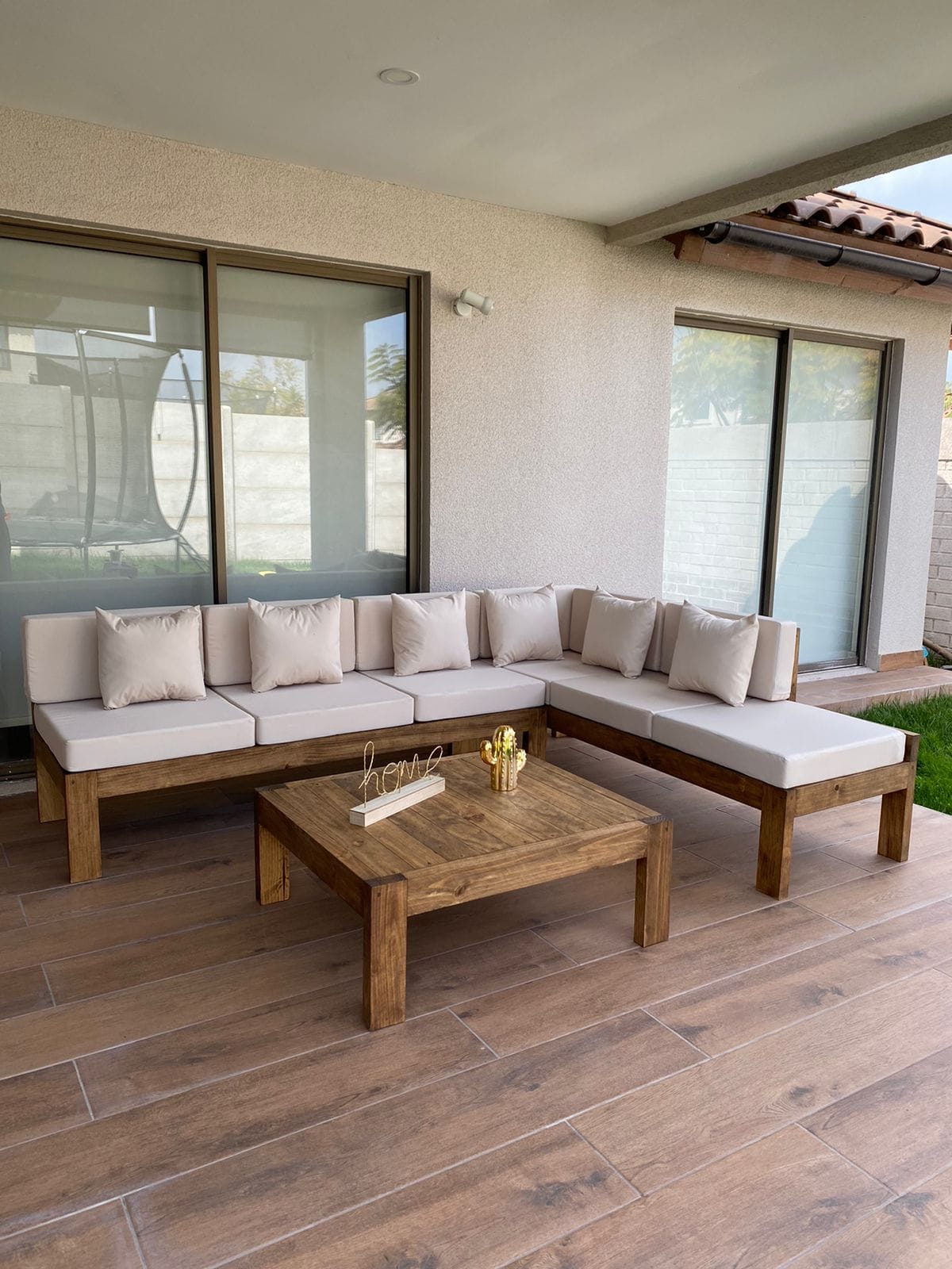 Muebles Miaruste en terraza real